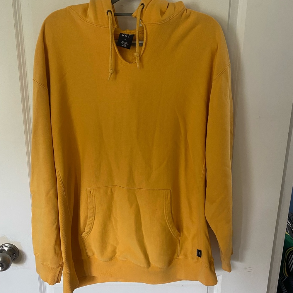 GAP Yellow Sweatshirt Hoodie Soft Comfortable Fit
